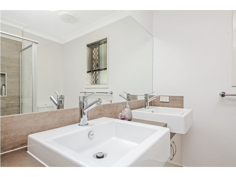 8 Duncan Avenue, Bald Hills QLD 4036