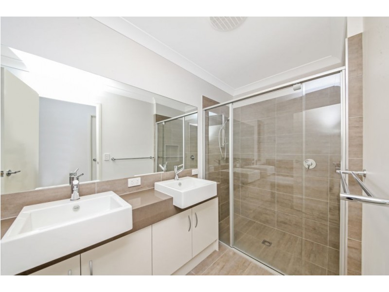 8 Duncan Avenue, Bald Hills QLD 4036