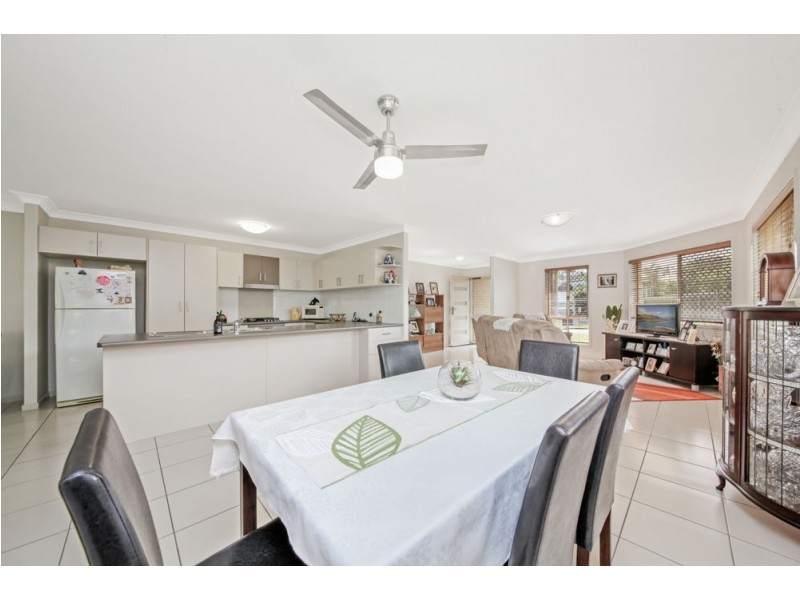 39 Centaur Street, Redcliffe QLD 4020