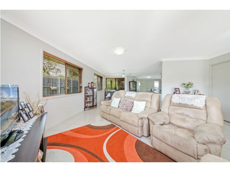 39 Centaur Street, Redcliffe QLD 4020