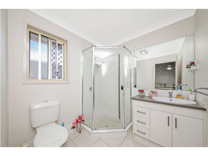39 Centaur Street, Redcliffe QLD 4020