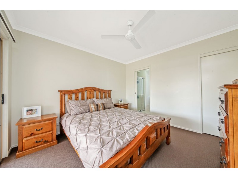 14 Cascades Street, North Lakes QLD 4509