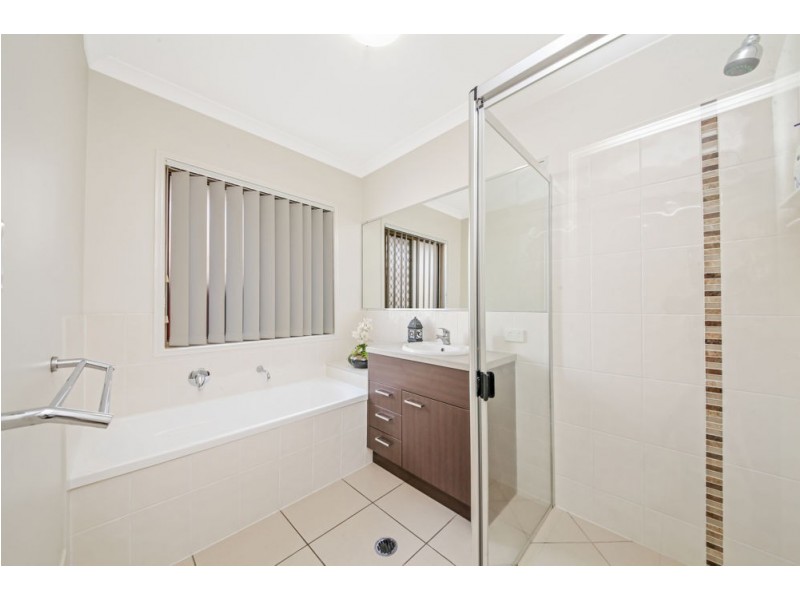 14 Cascades Street, North Lakes QLD 4509