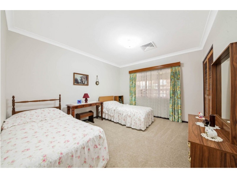 16 Whites Road, Chermside West QLD 4032