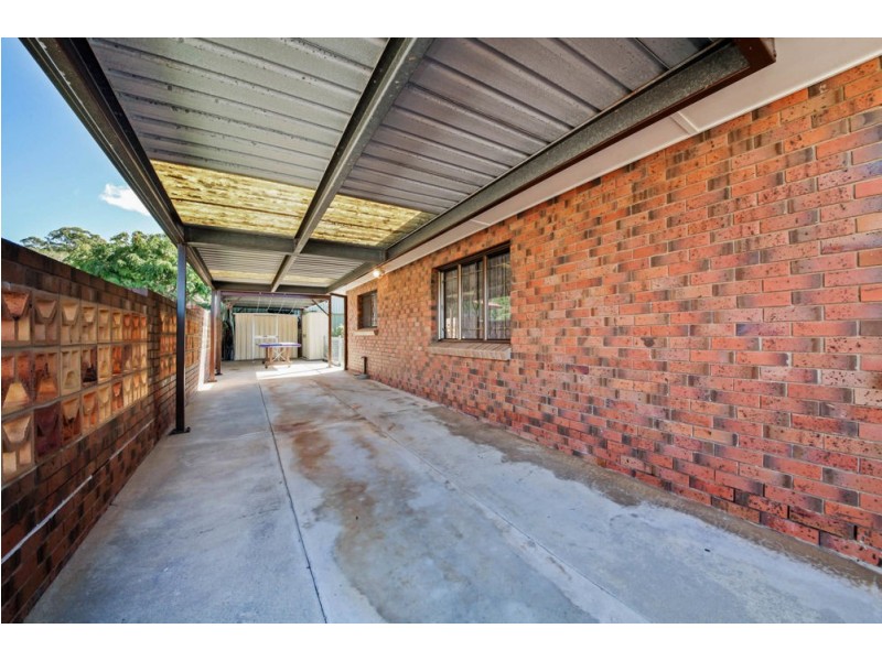 16 Whites Road, Chermside West QLD 4032