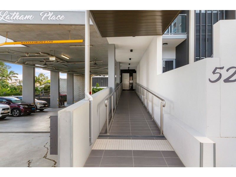 40/52 Latham Street, Chermside QLD 4032