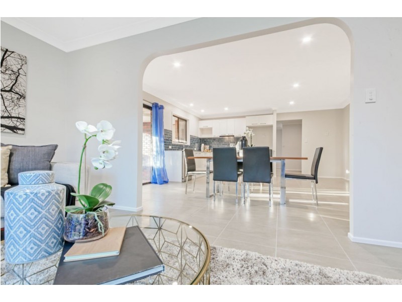 4 Atlas Court, Eatons Hill QLD 4037