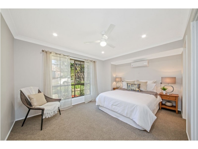 4 Atlas Court, Eatons Hill QLD 4037