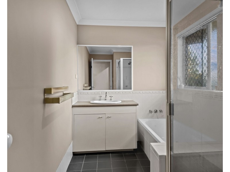 13 Flynn Place, Aspley QLD 4034