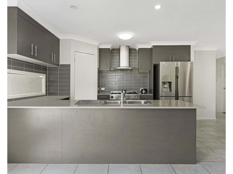 2 Clements Street, Griffin QLD 4503