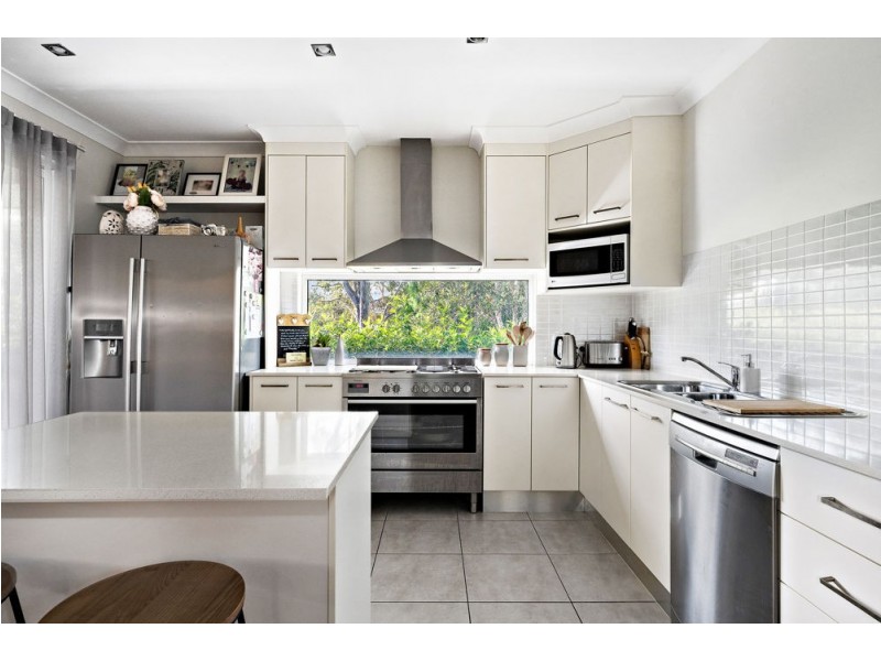 19 Carnarvon Crescent, Fitzgibbon QLD 4018