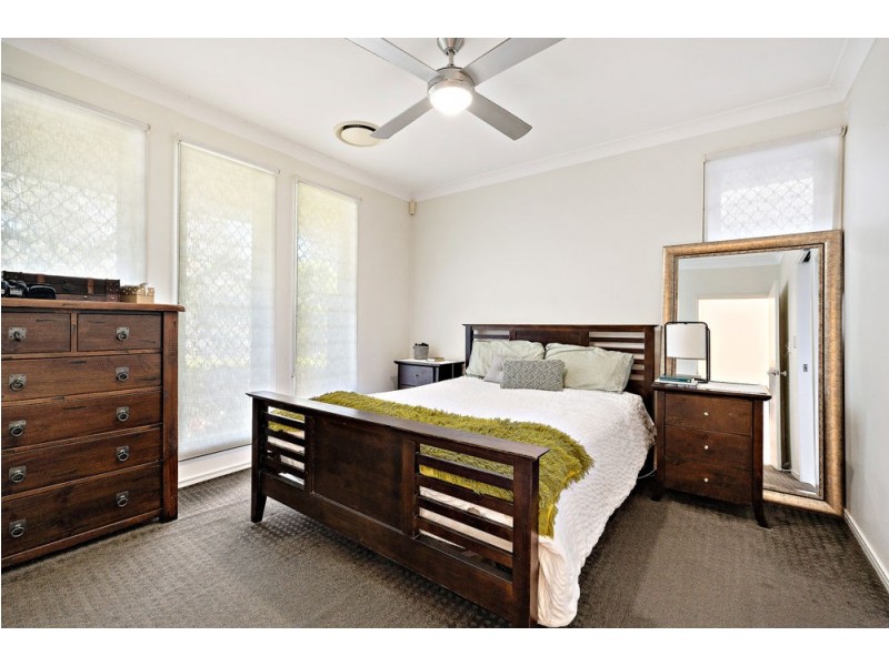 19 Carnarvon Crescent, Fitzgibbon QLD 4018