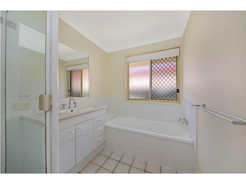 2 Carl Place, Bracken Ridge QLD 4017