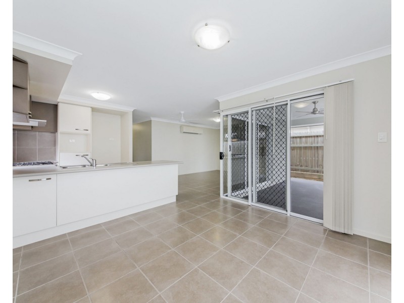 25 Carlingford Circuit, Warner QLD 4500