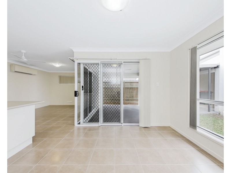 25 Carlingford Circuit, Warner QLD 4500