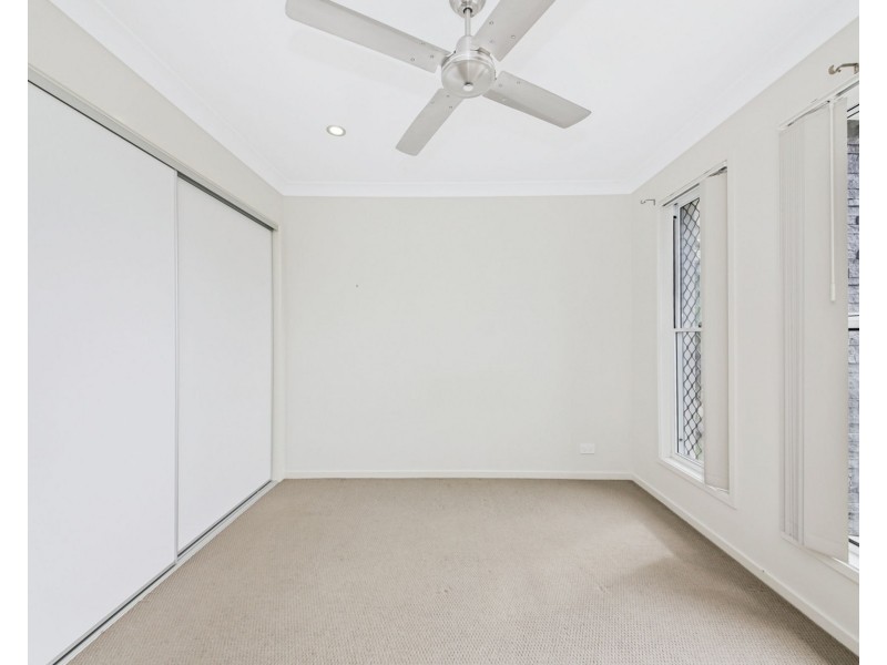 25 Carlingford Circuit, Warner QLD 4500