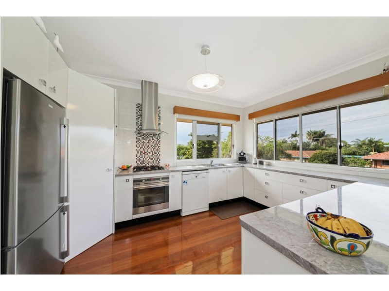 1 Fewings Street, Redcliffe QLD 4020