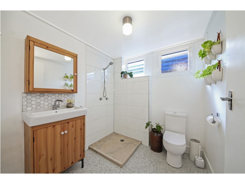 1 Fewings Street, Redcliffe QLD 4020