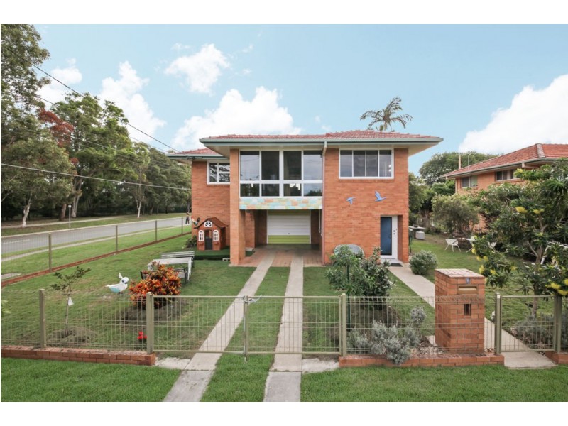 1 Fewings Street, Redcliffe QLD 4020