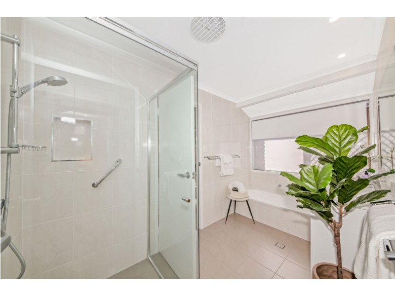 15 Ponti Street, Mcdowall QLD 4053