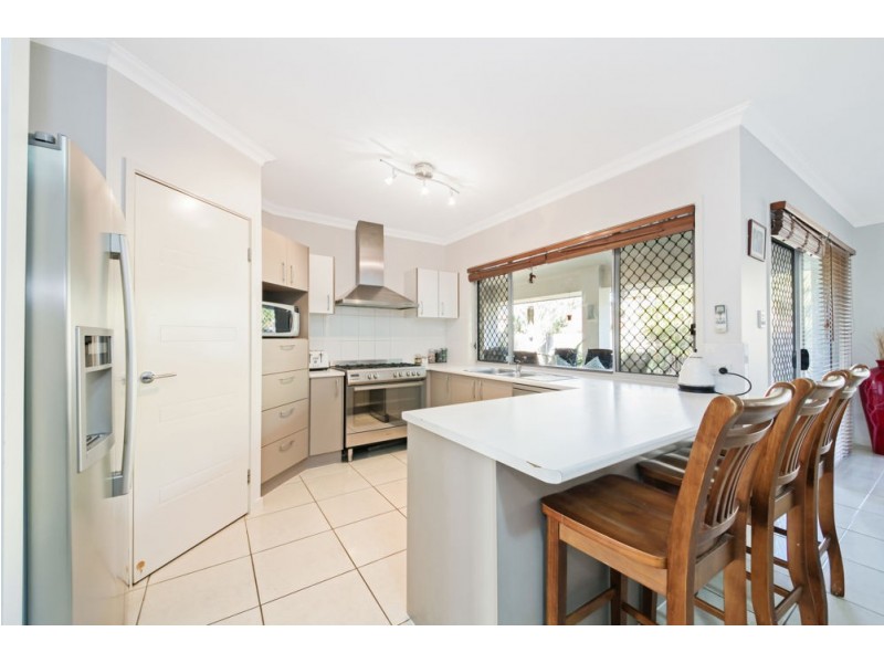 11 Ladbroke Close, Carseldine QLD 4034