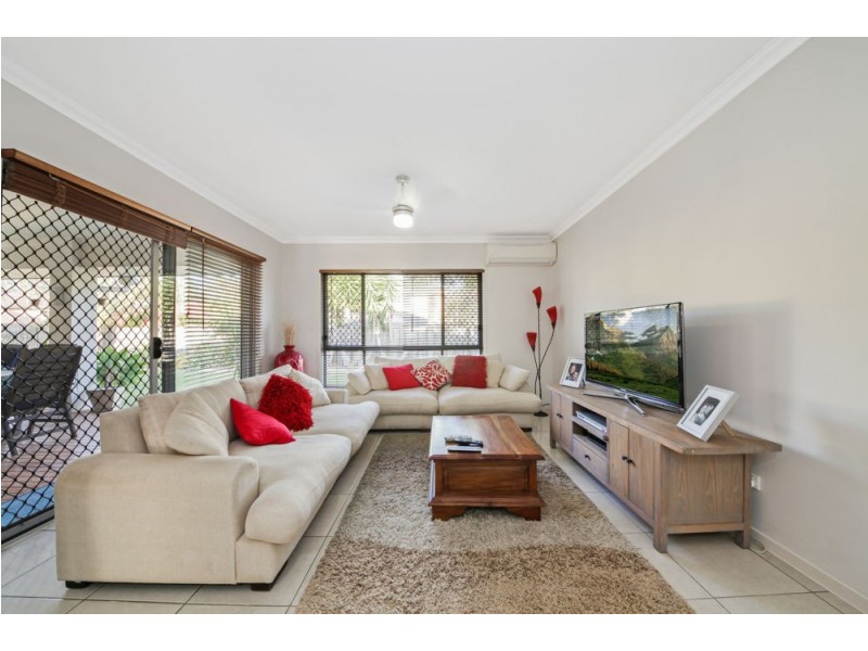 11 Ladbroke Close, Carseldine QLD 4034