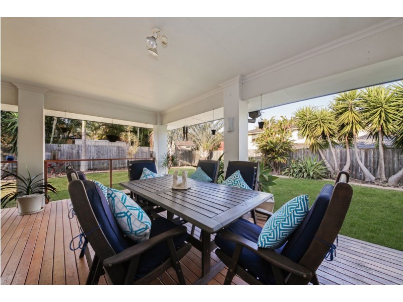 11 Ladbroke Close, Carseldine QLD 4034