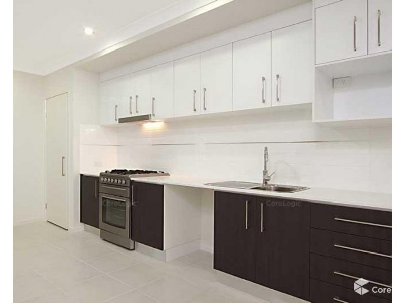 17 Daintree Park Way, Fitzgibbon QLD 4018