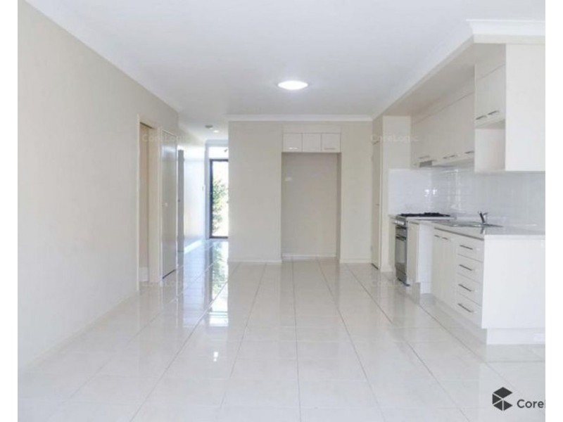 17 Daintree Park Way, Fitzgibbon QLD 4018