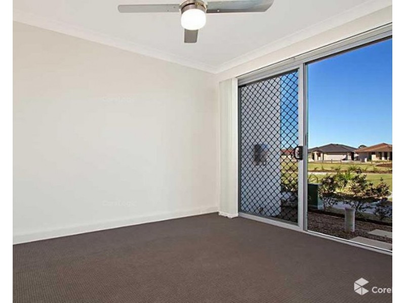 17 Daintree Park Way, Fitzgibbon QLD 4018