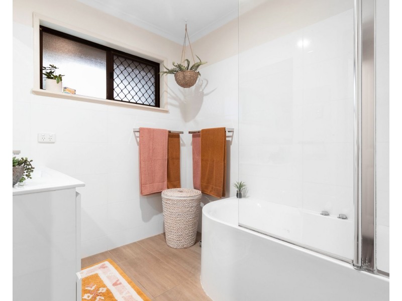 15 Bungowla Street, Bracken Ridge QLD 4017