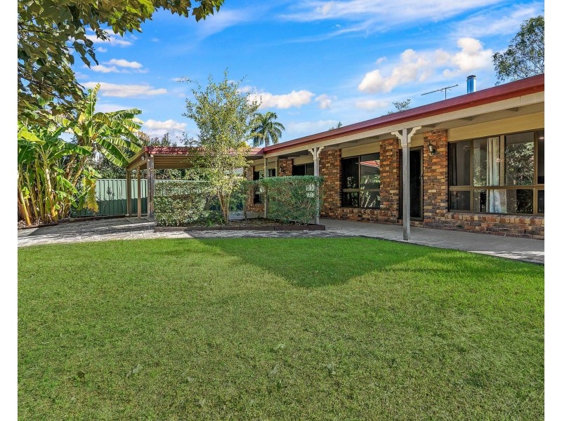 9 Brittainy Street, Petrie QLD 4502