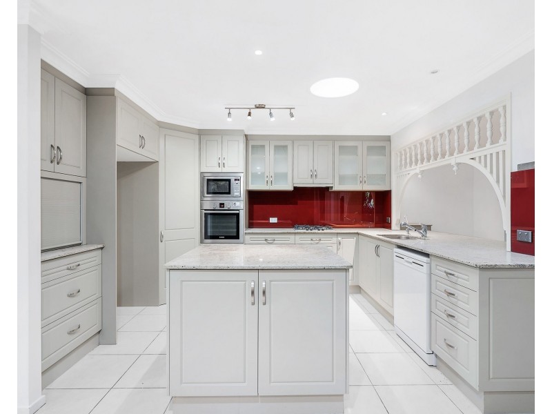 9 Brittainy Street, Petrie QLD 4502