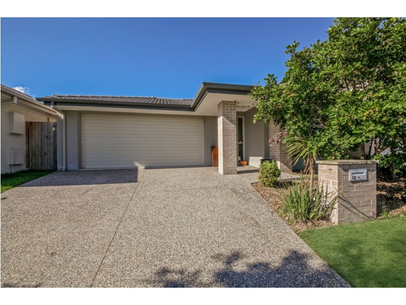 62 Somerset Drive, Carseldine QLD 4034