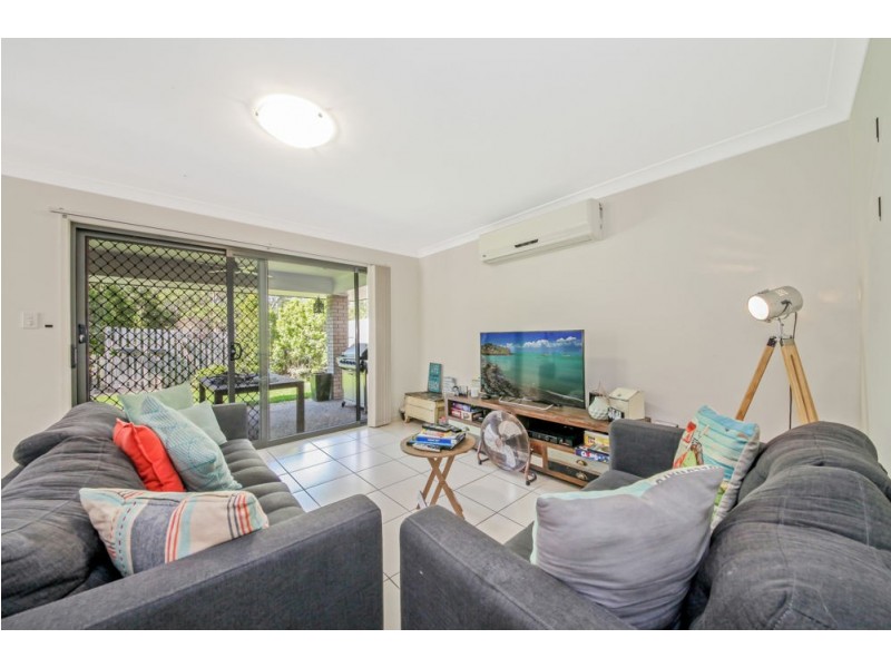 62 Somerset Drive, Carseldine QLD 4034