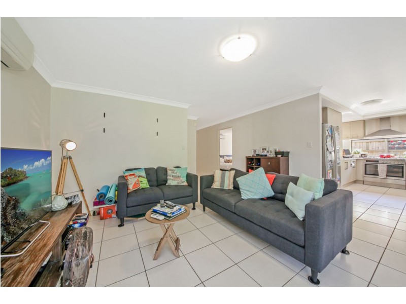 62 Somerset Drive, Carseldine QLD 4034