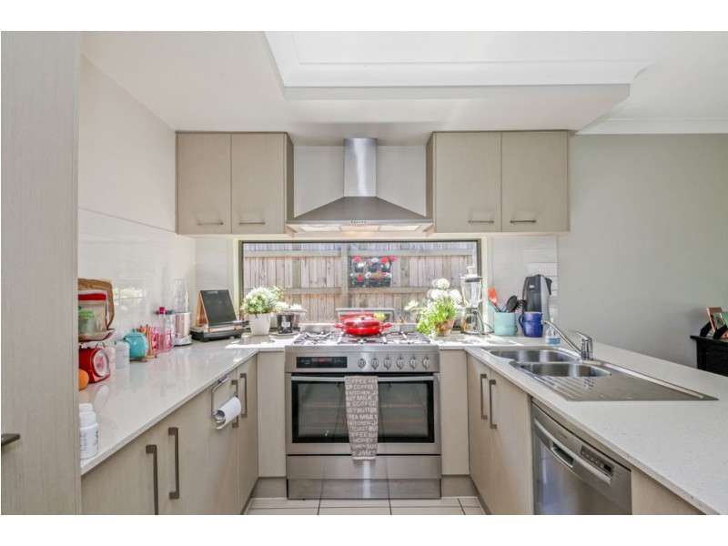 62 Somerset Drive, Carseldine QLD 4034