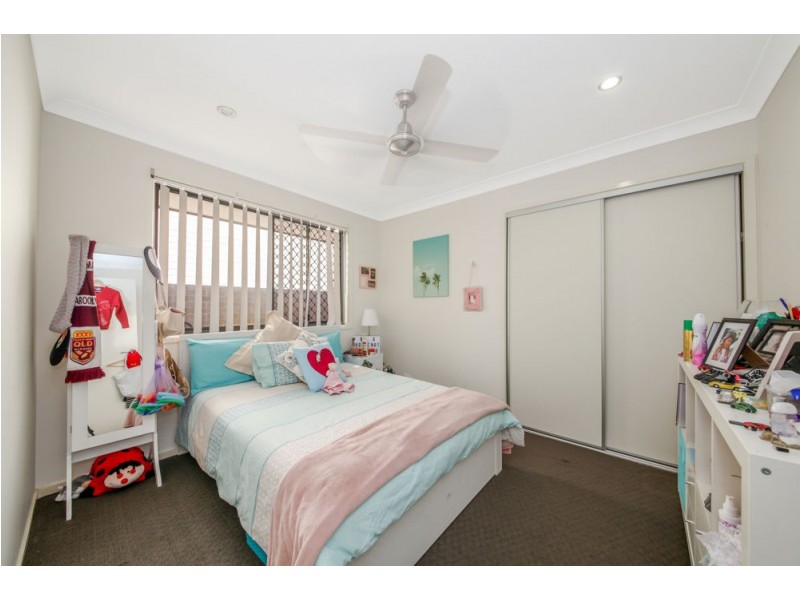 62 Somerset Drive, Carseldine QLD 4034