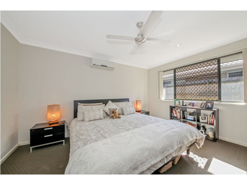 62 Somerset Drive, Carseldine QLD 4034