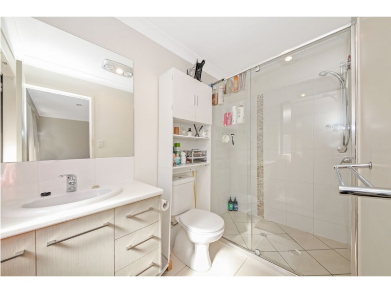 62 Somerset Drive, Carseldine QLD 4034