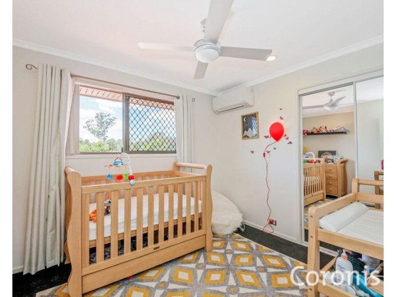 19 Kingfisher Street, Albany Creek QLD 4035