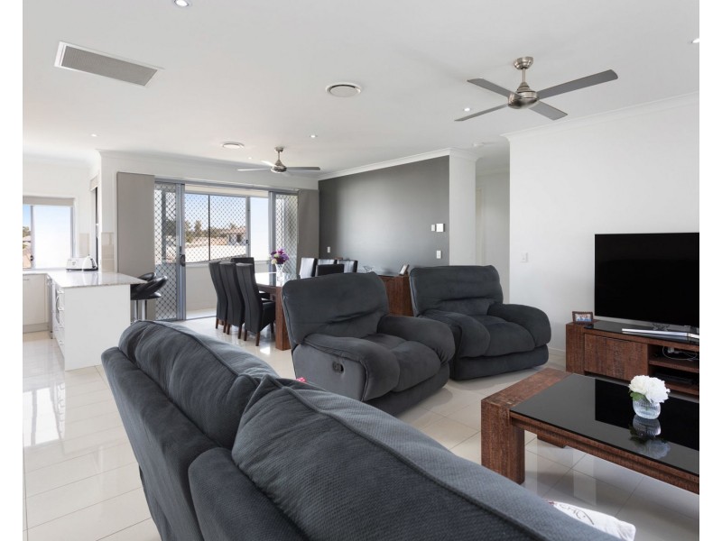 8/468 Roghan Road, Fitzgibbon QLD 4018