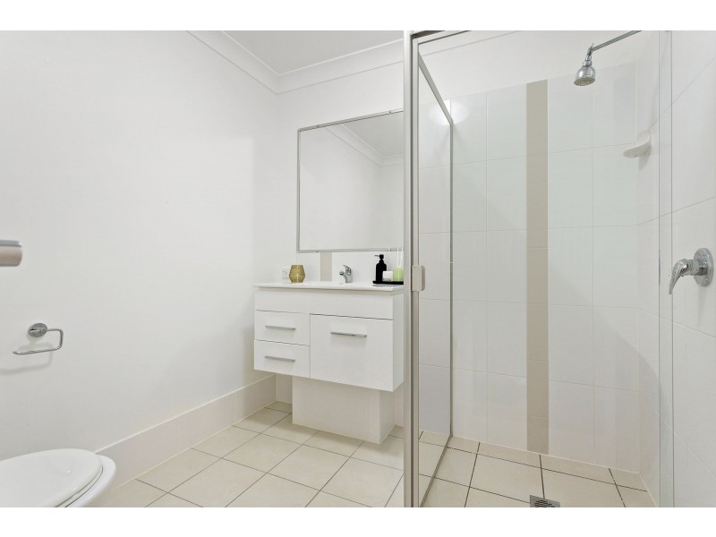 2/111 Cowie Road, Carseldine QLD 4034