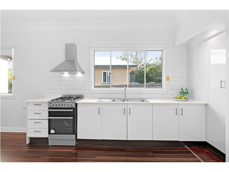 128 Webster Road, Stafford QLD 4053