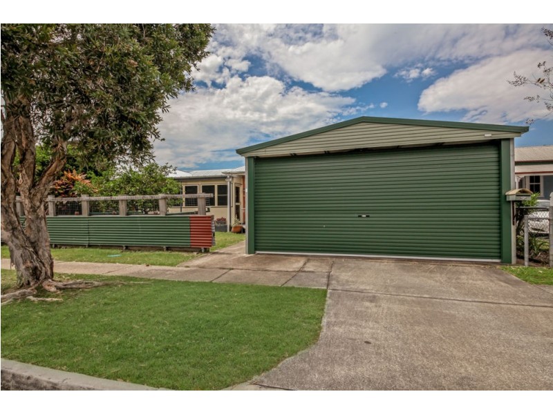 2 Rostrevor Road, Boondall QLD 4034