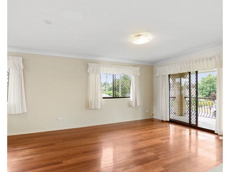 18 Strathford Avenue, Albany Creek QLD 4035