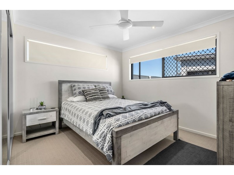 12 Heathcote Lane, Fitzgibbon QLD 4018