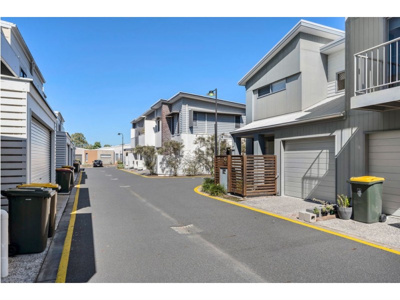 12 Heathcote Lane, Fitzgibbon QLD 4018