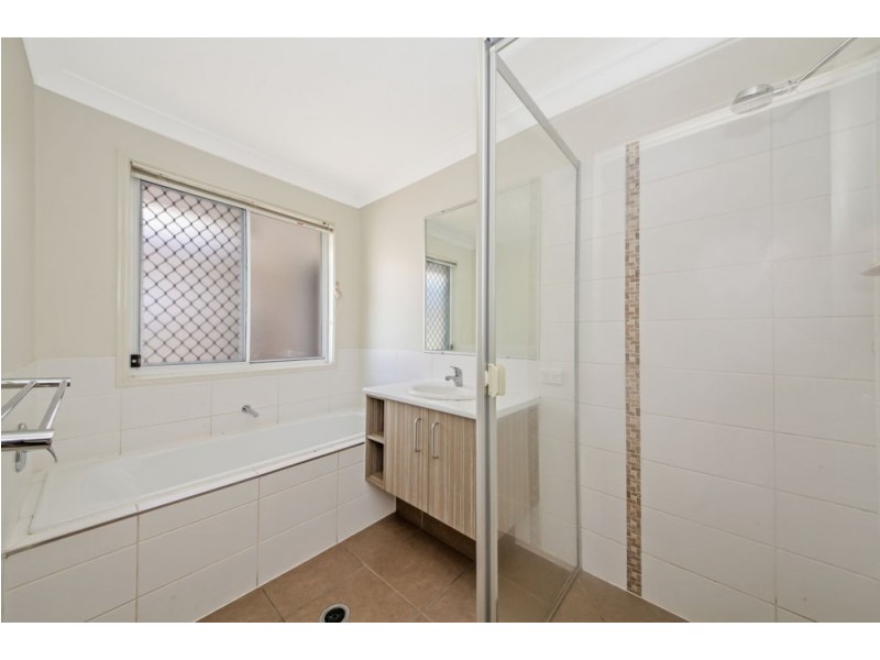 11 Carnarvon Crescent, Fitzgibbon QLD 4018