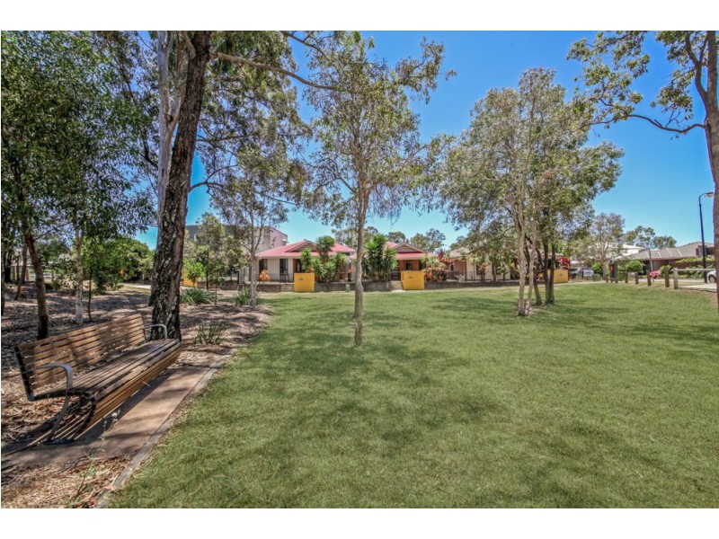 11 Carnarvon Crescent, Fitzgibbon QLD 4018